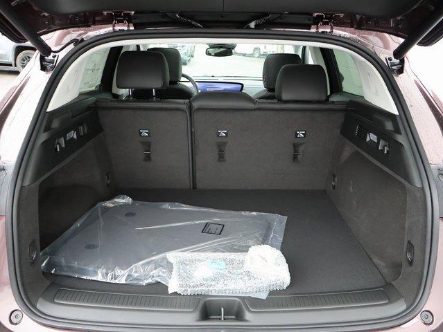 Vehicle image 21 of 63