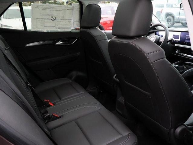 Vehicle image 18 of 63