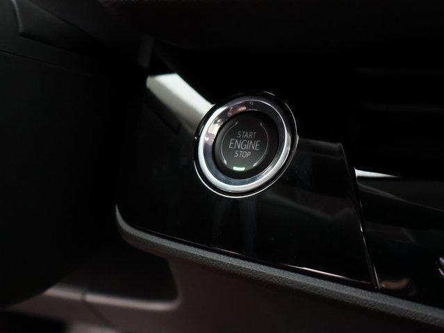 Vehicle image 34 of 63