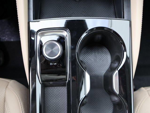 Vehicle image 50 of 69