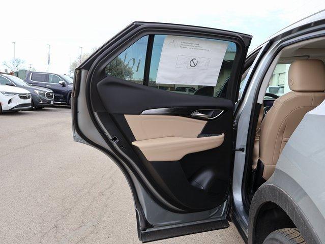Vehicle image 31 of 69