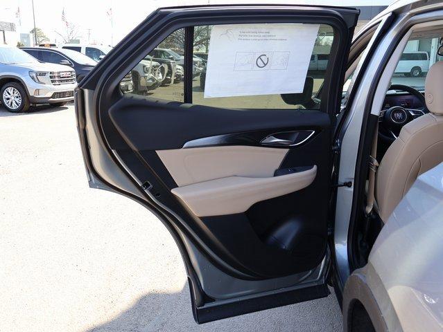 Vehicle image 21 of 69
