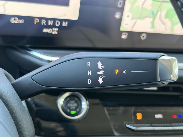 Vehicle image 11 of 25