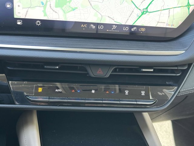 Vehicle image 10 of 25
