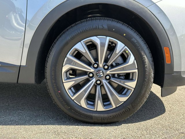 Vehicle image 24 of 25