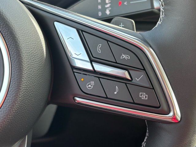 Vehicle image 16 of 26