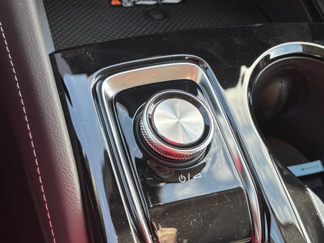 Vehicle image 11 of 26