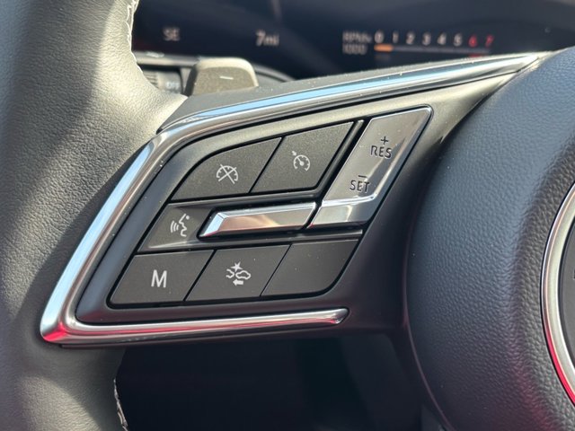 Vehicle image 15 of 26