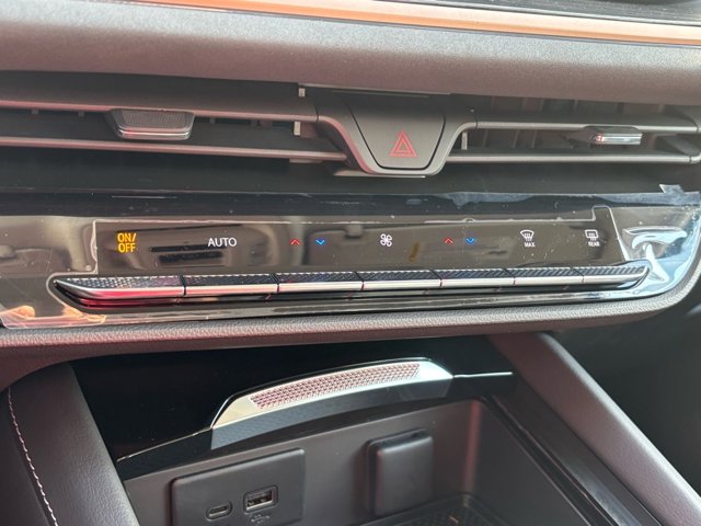 Vehicle image 12 of 26