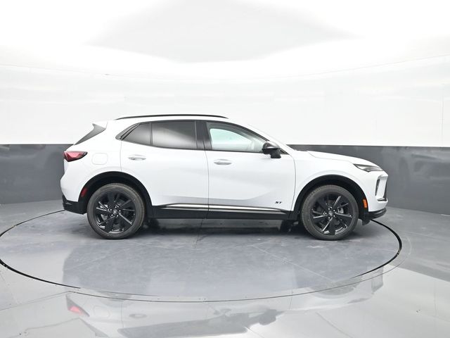 2025 Buick Envision Sport Touring Image 13 of 45