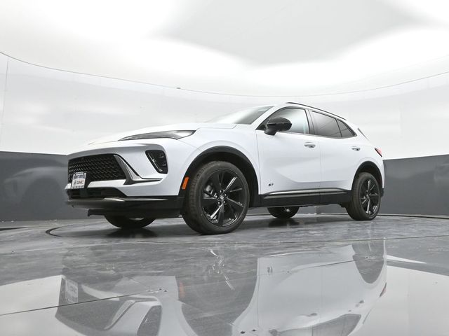 2025 Buick Envision Sport Touring Image 4 of 45