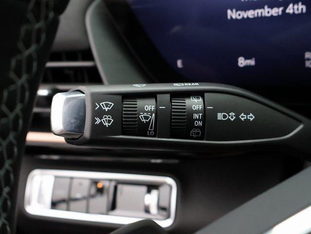 Vehicle image 40 of 63