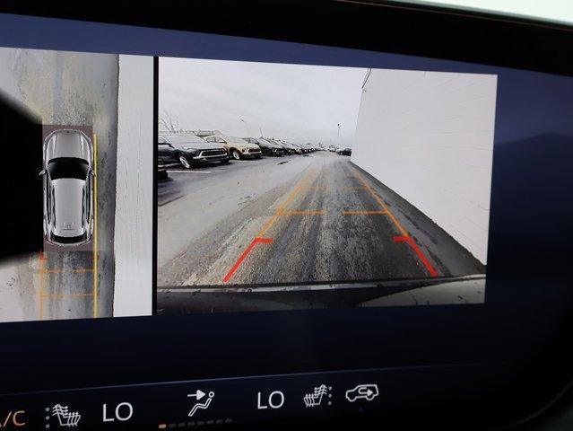 Vehicle image 30 of 63