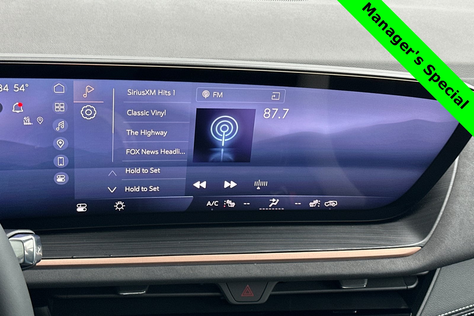 2025 Buick Envision Sport Touring Image 13 of 32