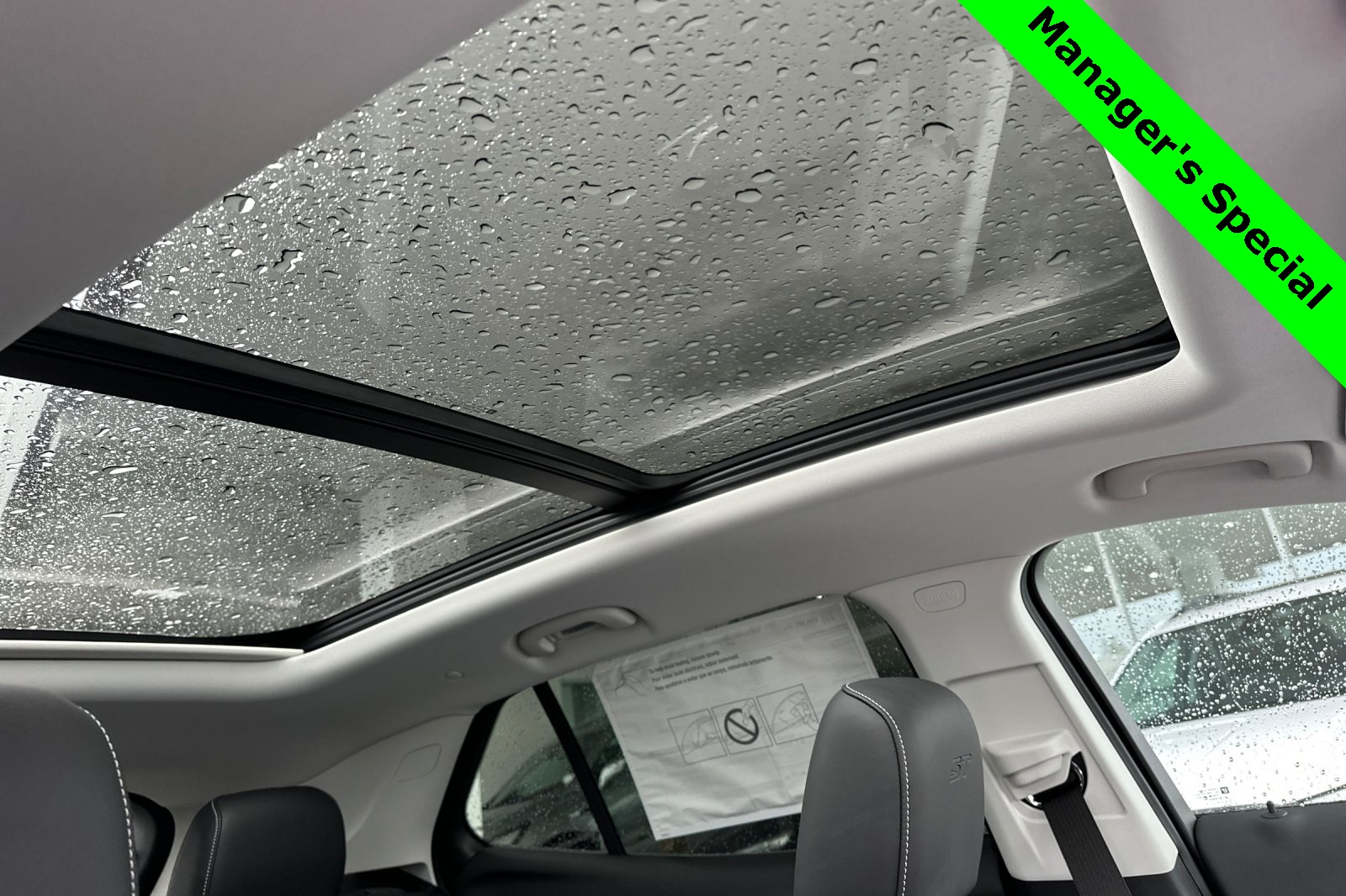 2025 Buick Envision Sport Touring Image 17 of 32