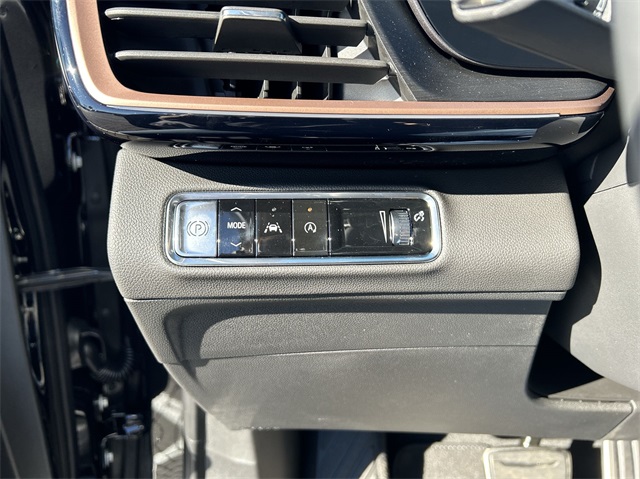 Vehicle image 34 of 47