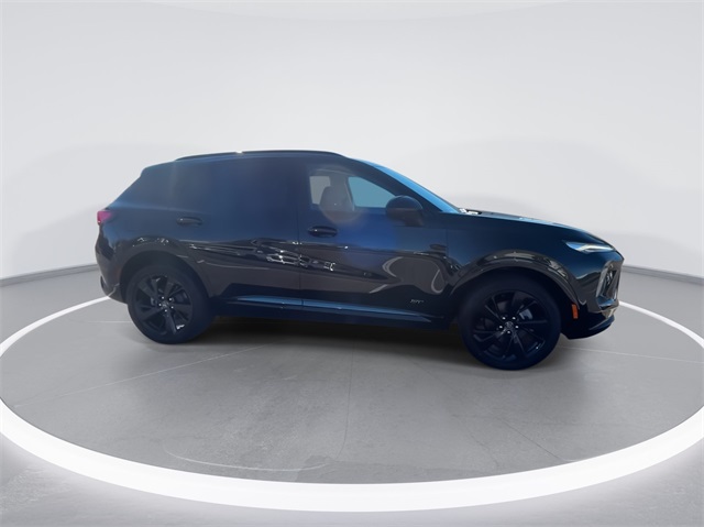 Vehicle image 8 of 47