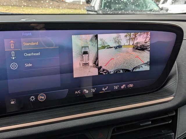 Vehicle image 19 of 31