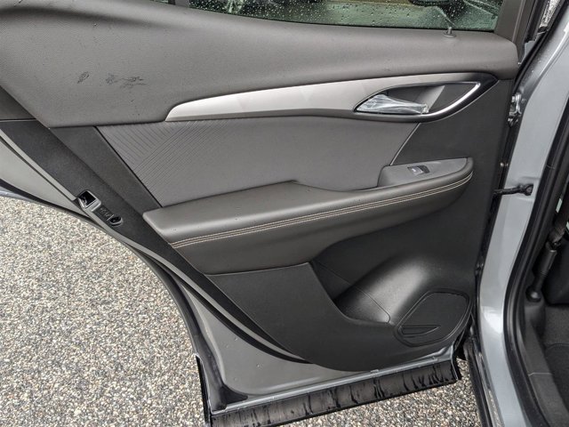 Vehicle image 23 of 31