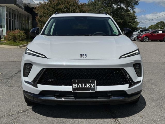 2025 Buick Envision Sport Touring Image 3 of 25