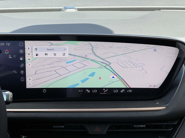 2025 Buick Envision Sport Touring Image 16 of 25