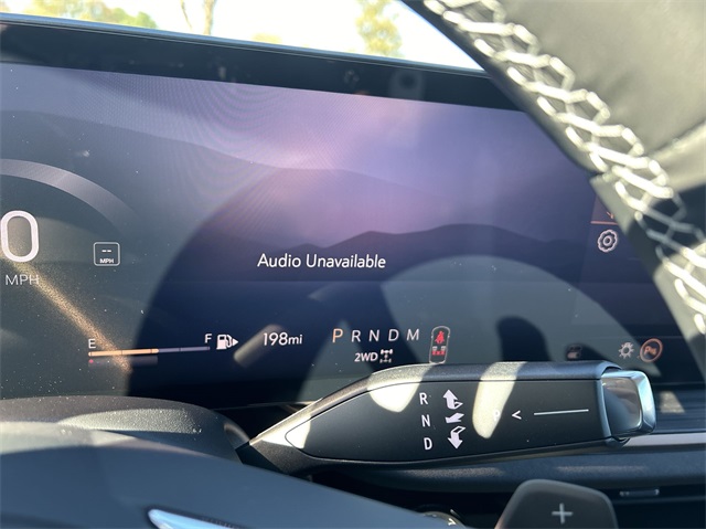 Vehicle image 33 of 49