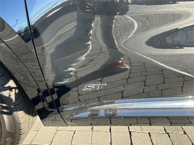 Vehicle image 48 of 49