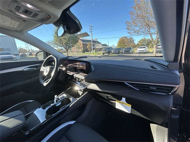 Vehicle image 47 of 49