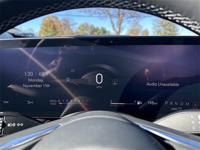 Vehicle image 29 of 49