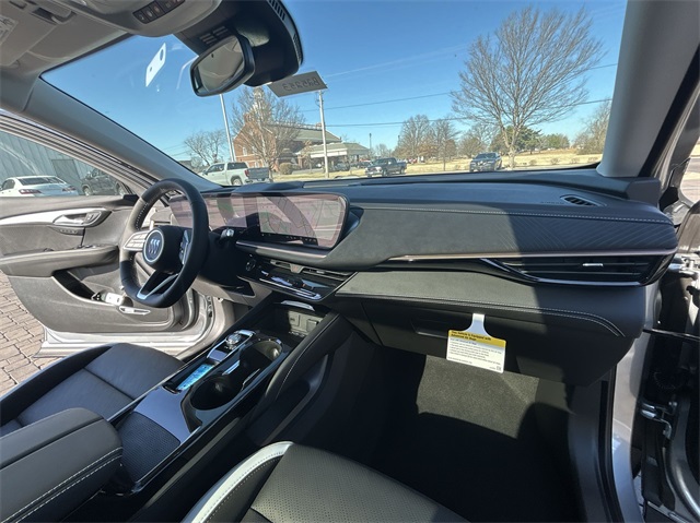 Vehicle image 45 of 47