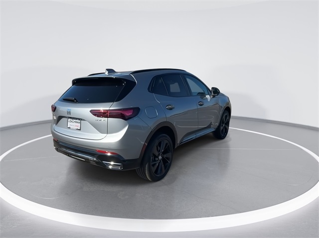 Vehicle image 17 of 47