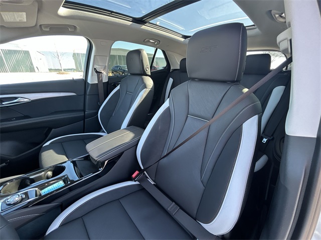 Vehicle image 36 of 47