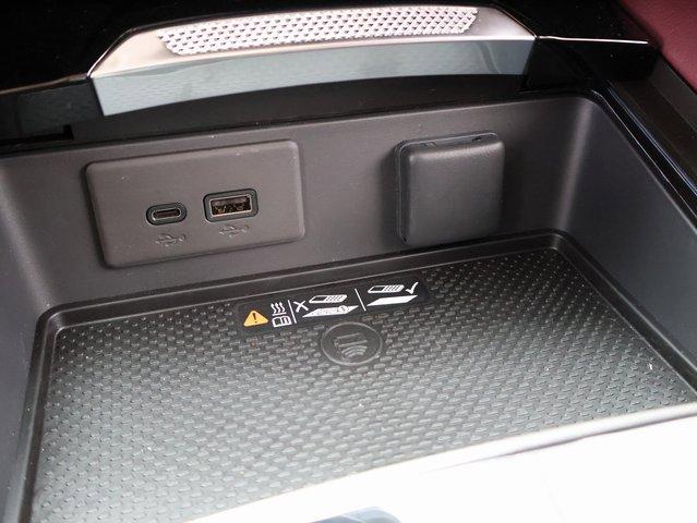 Vehicle image 53 of 62