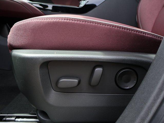 Vehicle image 30 of 62