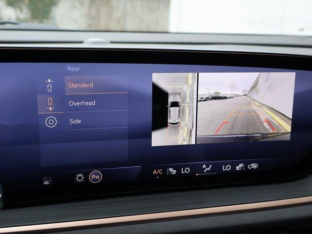 Vehicle image 29 of 63