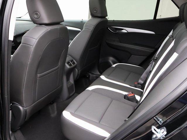 Vehicle image 21 of 63
