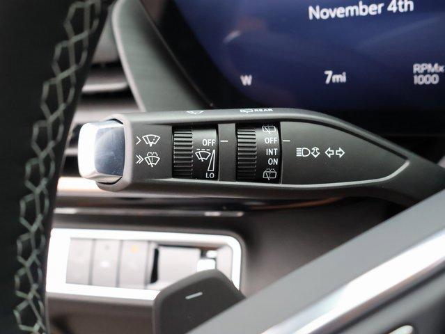 Vehicle image 40 of 63