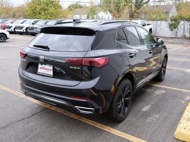 Vehicle image 9 of 63