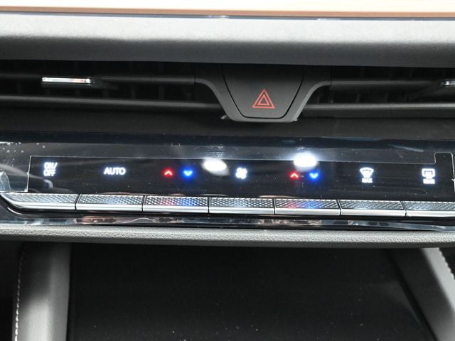 Vehicle image 37 of 45