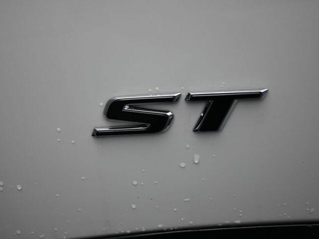 Vehicle image 39 of 43