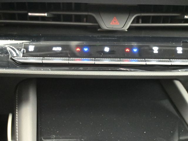 Vehicle image 36 of 43
