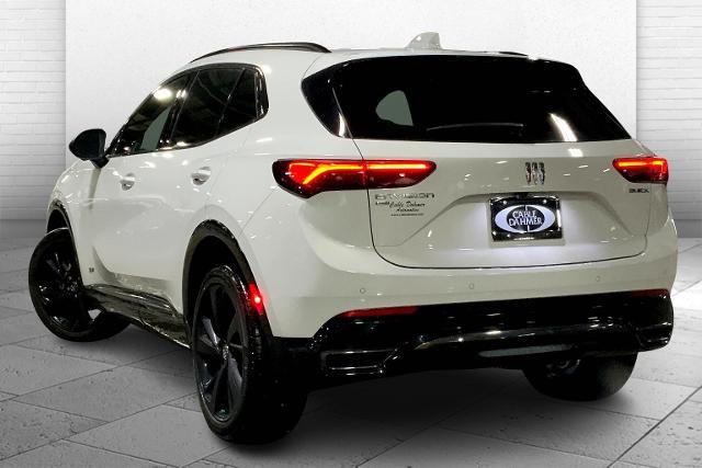 Vehicle image 11 of 40