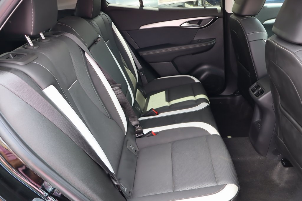 2025 Buick Envision Sport Touring Image 8 of 24