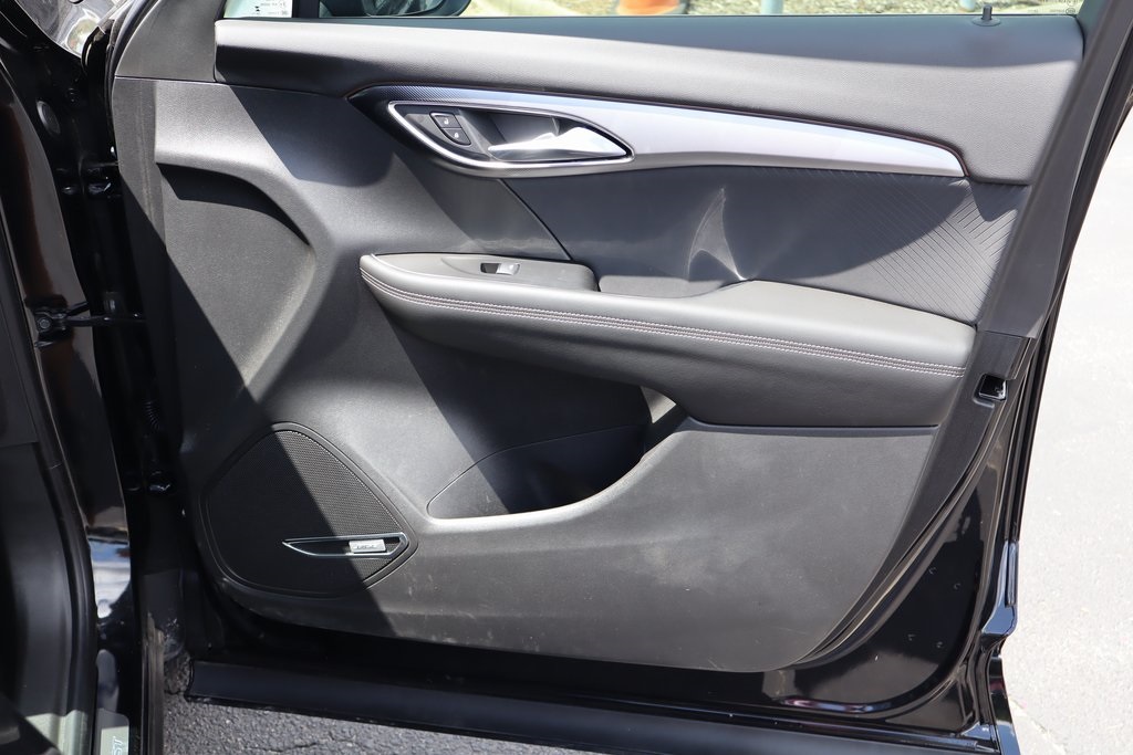 2025 Buick Envision Sport Touring Image 17 of 24