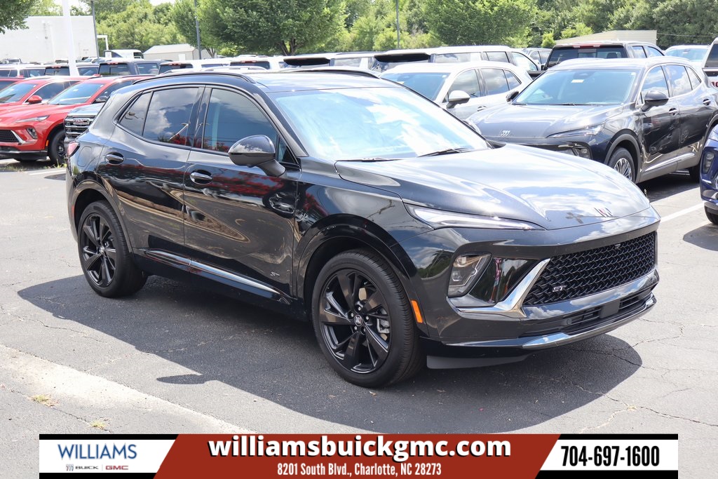2025 Buick Envision Sport Touring Image 2 of 24