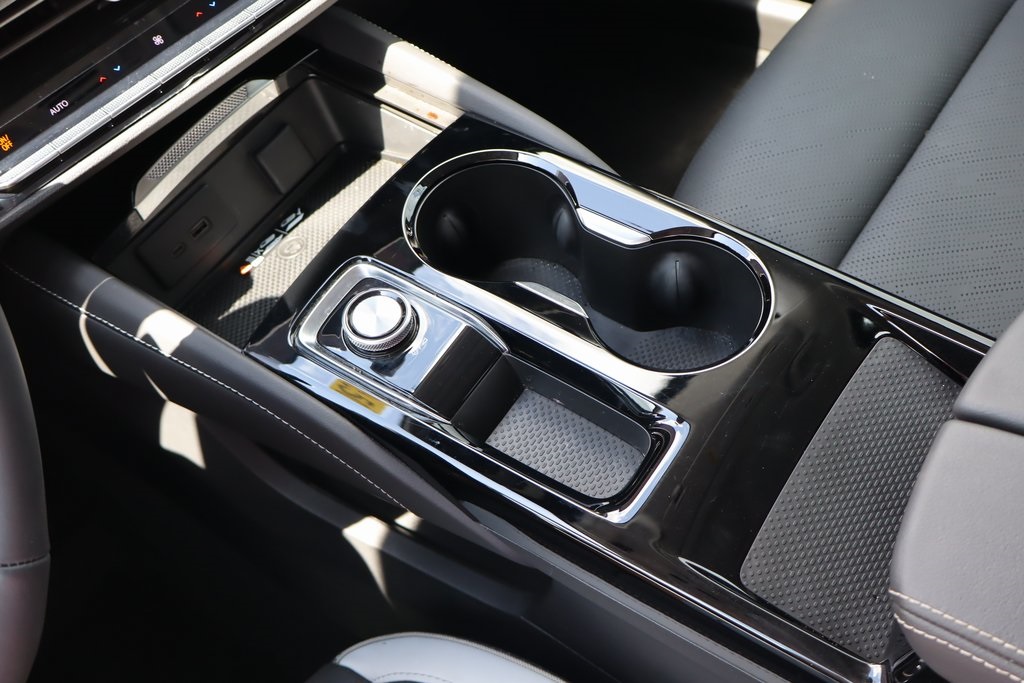 2025 Buick Envision Sport Touring Image 14 of 24