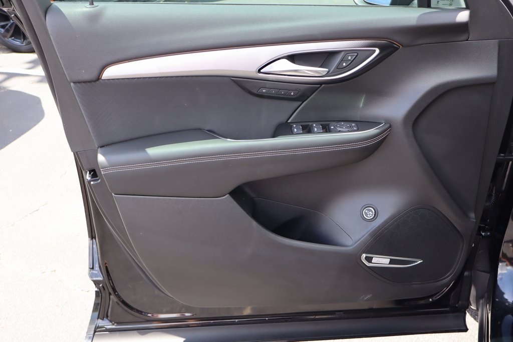 2025 Buick Envision Sport Touring Image 15 of 24