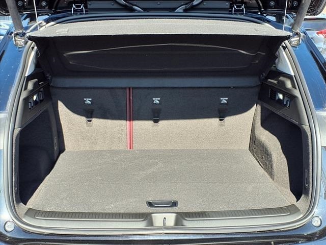 2025 Buick Envision Sport Touring Image 5 of 9