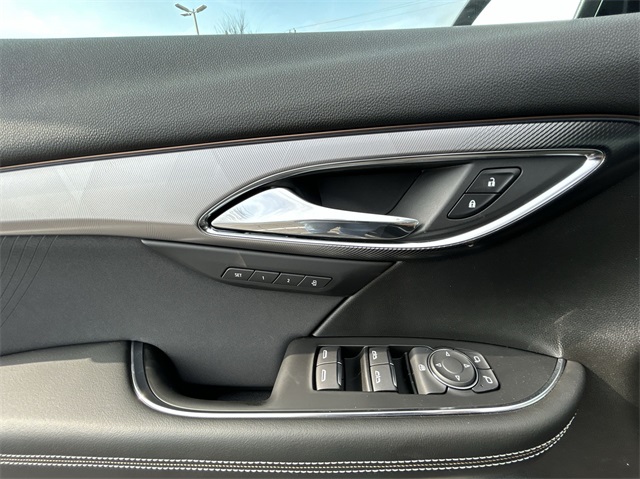 Vehicle image 39 of 47