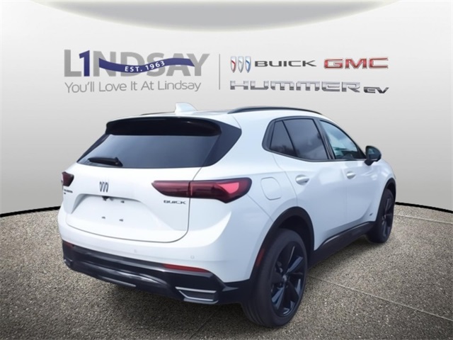 2025 Buick Envision Sport Touring Image 3 of 9
